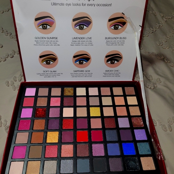 Luxe Crème Eyeshadow Palette - Multicolor - Picture 4 of 5